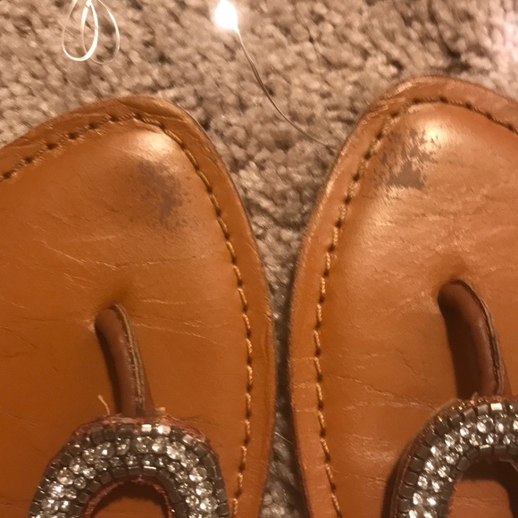 Cute, detailed sandals! - Picture 4 of 5